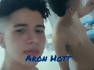 Aron_Hott