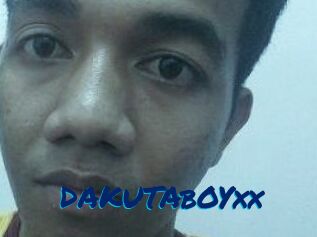 DAKUTAbOYxx