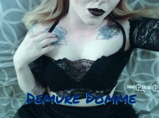 Demure_Domme