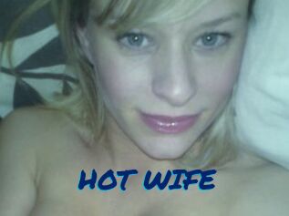 HOT_WIFE